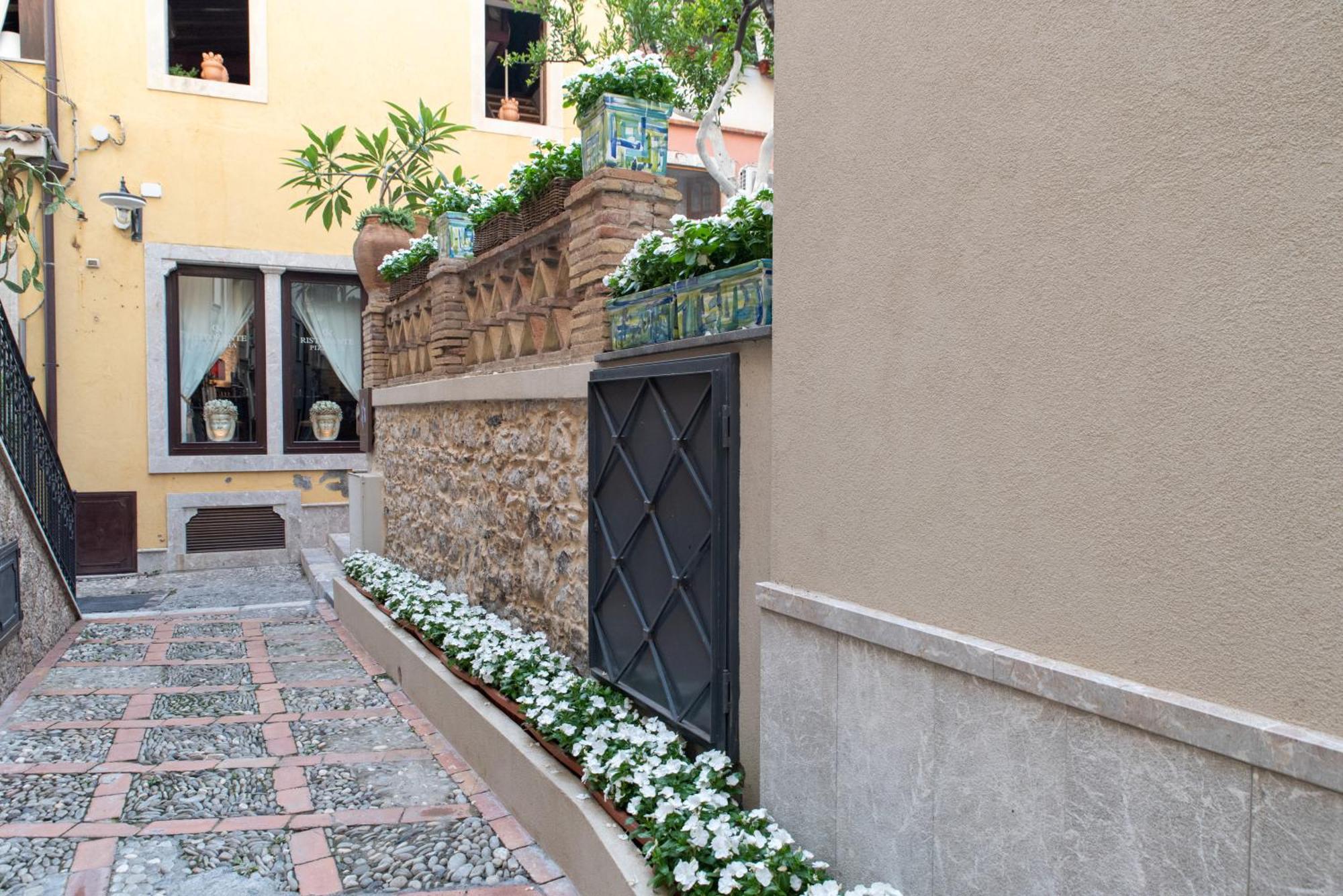Villa D'Orville Luxury Suites 타오르미나 외부 사진